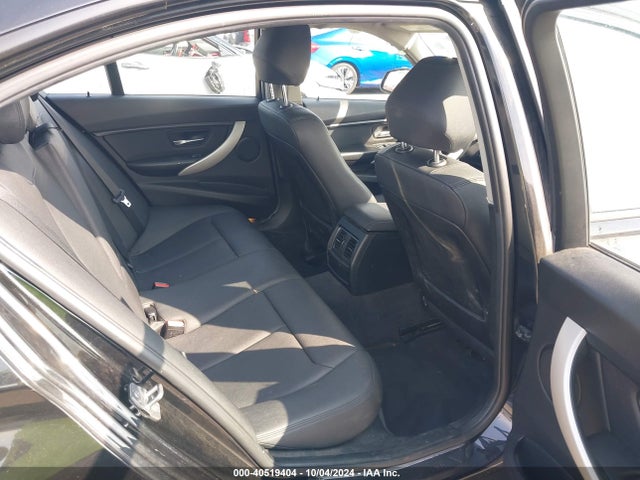 BMW 320i 2016 WBA8A9C59GK618909 Image 8