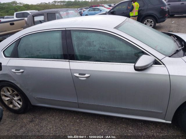 1VWAT7A38GC013842 Volkswagen Passat 1.8t S