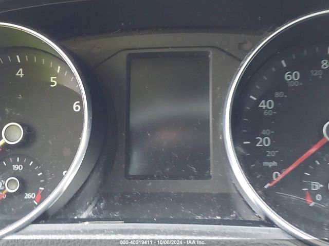 1VWAT7A38GC013842 Volkswagen Passat 1.8t S