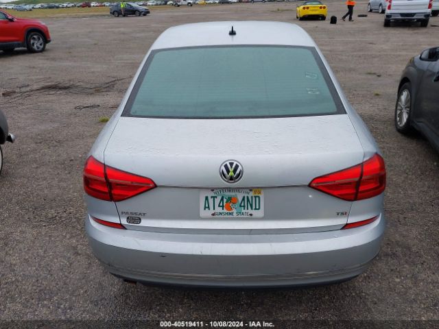 1VWAT7A38GC013842 Volkswagen Passat 1.8t S