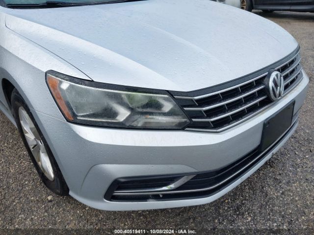 1VWAT7A38GC013842 Volkswagen Passat 1.8t S