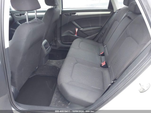 1VWAT7A38GC013842 Volkswagen Passat 1.8t S