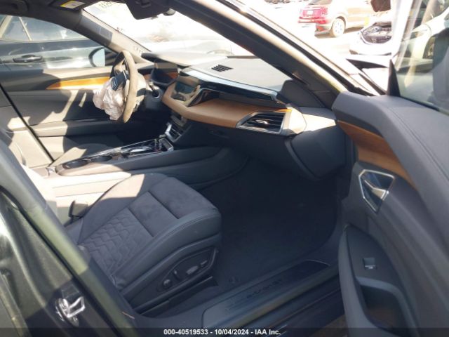 WAUFJBFW8N7010267 Audi E-tron Gt Premium Plus Quattro