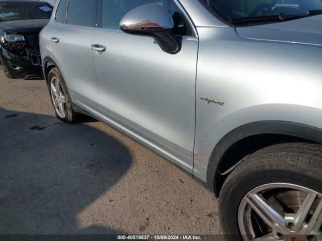 WP1AE2A26GLA62401 Porsche Cayenne E-hybrid S
