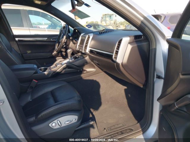 WP1AE2A26GLA62401 Porsche Cayenne E-hybrid S