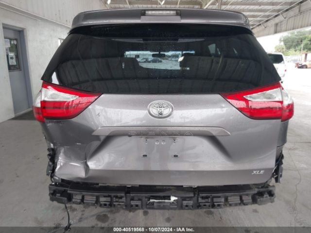 5TDYK3DC2GS758383 Toyota Sienna Xle Premium 8 Passenger