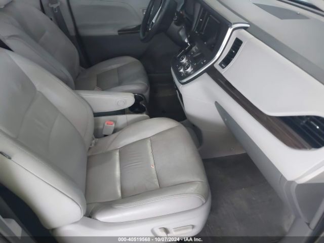 5TDYK3DC2GS758383 Toyota Sienna Xle Premium 8 Passenger