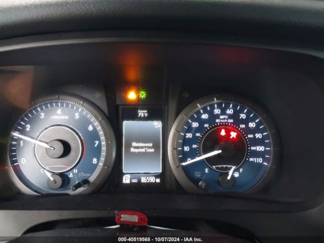 5TDYK3DC2GS758383 Toyota Sienna Xle Premium 8 Passenger