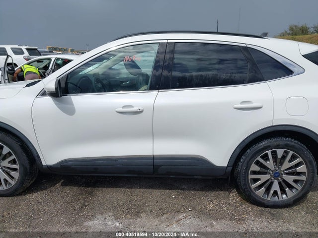 Ford Escape Titanium 2020 1FMCU9J96LUB17304 Image 13