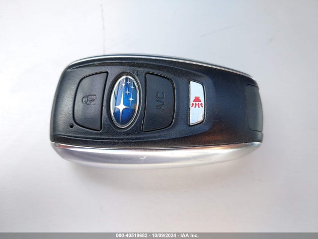 Subaru CROSSTREK HYBRID 2019 JF2GTDNC7KH300740 Image 11