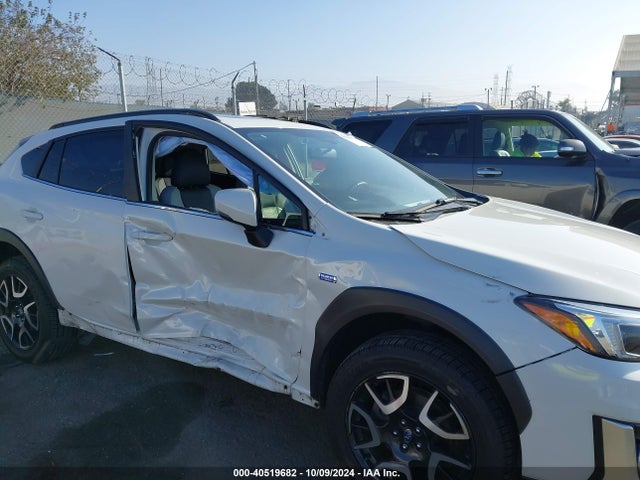 Subaru CROSSTREK HYBRID 2019 JF2GTDNC7KH300740 Image 6