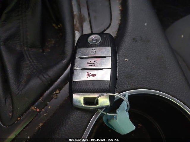 KNAGM4AD7E5070582 KIA Optima Hybrid Lx