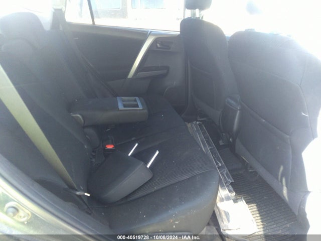 Toyota RAV4 LE 2018 2T3BFREV1JW781642 Image 8
