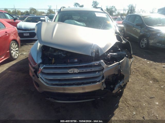 1FMCU0GD1JUC30582 Ford ESCAPE SE