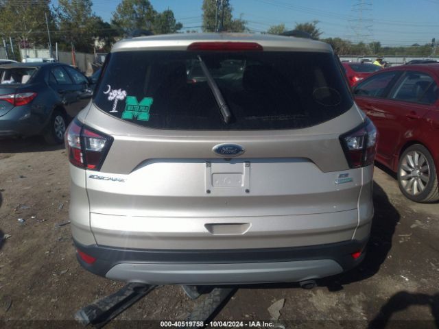 1FMCU0GD1JUC30582 Ford ESCAPE SE