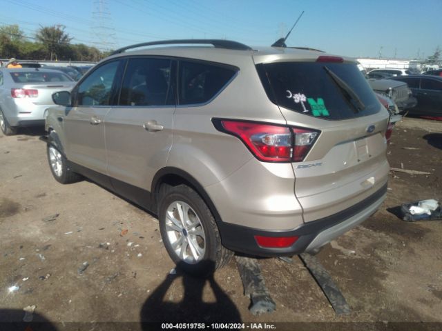 1FMCU0GD1JUC30582 Ford ESCAPE SE
