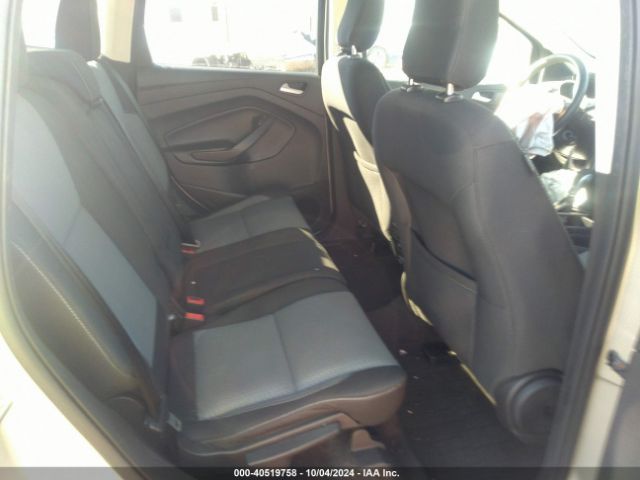 1FMCU0GD1JUC30582 Ford ESCAPE SE