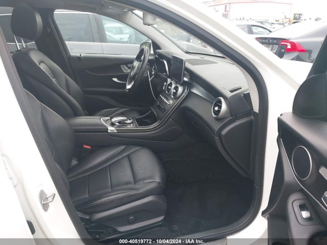 WDC0G4KB1GF088916 Mercedes-Benz Glc 300 4matic