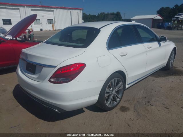55SWF4JB1FU076156 Mercedes-Benz C 300 Luxury/sport