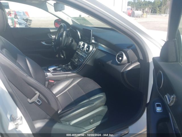 55SWF4JB1FU076156 Mercedes-Benz C 300 Luxury/sport