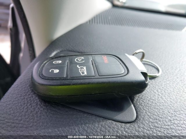 1C4PJLDB9KD325847 Jeep Cherokee Limited Fwd