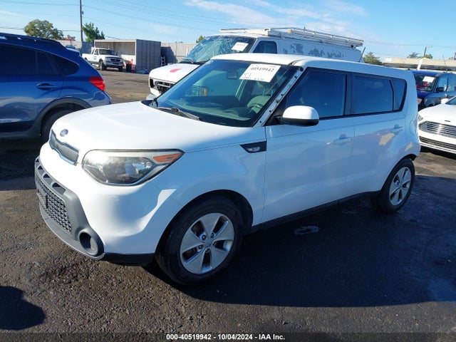 KIA Soul 2014 KNDJN2A22E7097704 Image 2