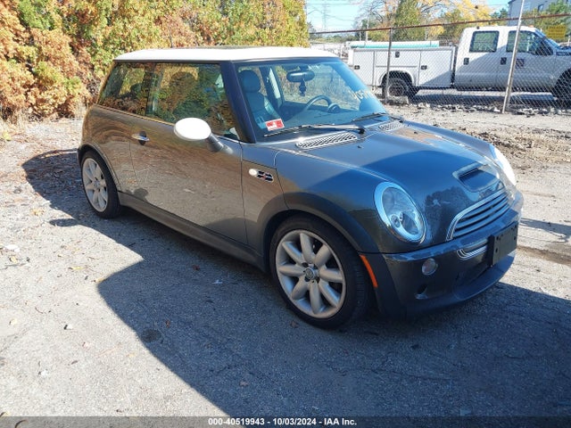 2002 MINI COOPER S WMWRE33422TD52605 Photo 0