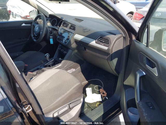 3VV1B7AX8LM082372 Volkswagen Tiguan 2.0t S