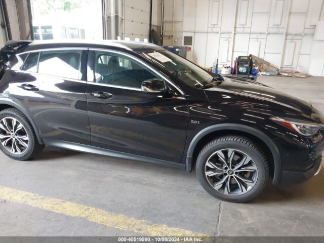 SJKCH5CR8JA048786 Infiniti Qx30 Premium
