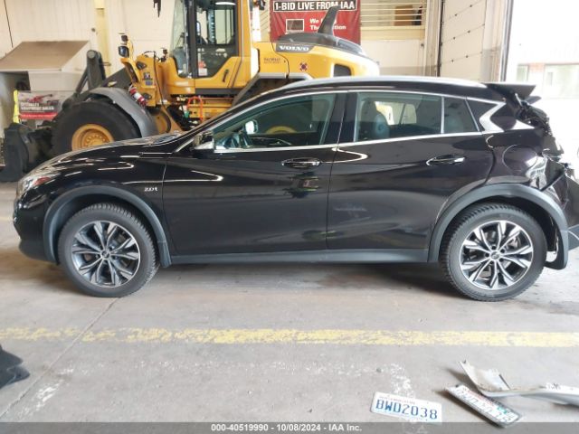 SJKCH5CR8JA048786 Infiniti Qx30 Premium