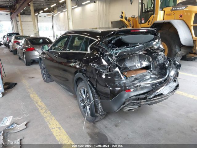 SJKCH5CR8JA048786 Infiniti Qx30 Premium