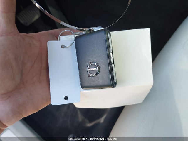 LYV102RKXJB117349 Volvo Xc60 T5 Momentum