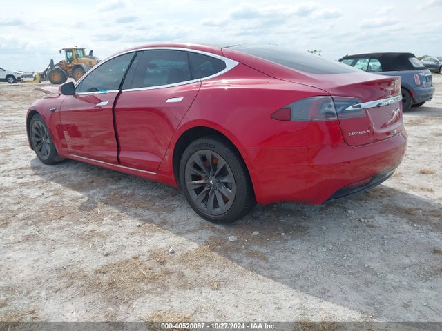 2018 TESLA MODEL S 5YJSA1E28JF270523 Photo 2