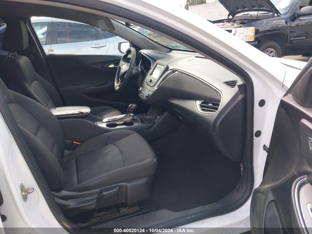 Chevrolet MALIBU LT 2018 1G1ZD5ST8JF140708 Image 5