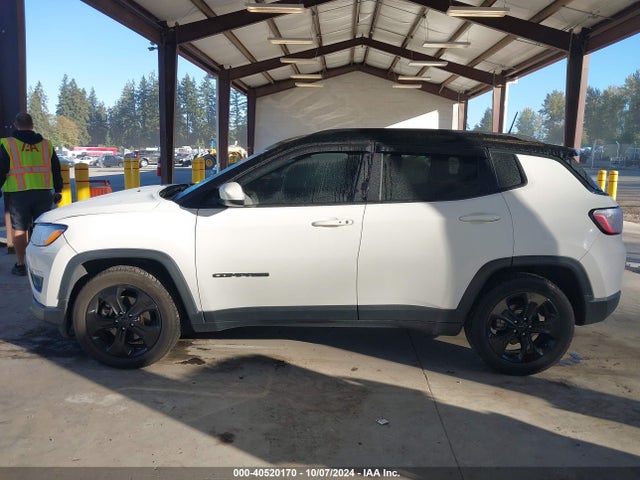 3C4NJCBB6JT501935 Jeep Compass Altitude Fwd