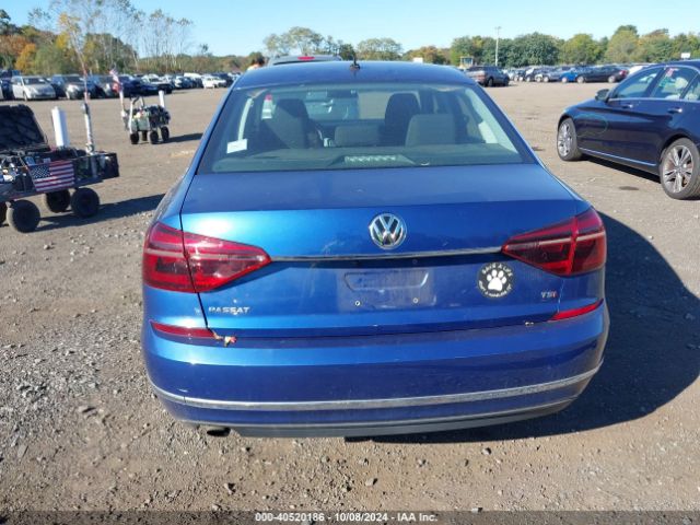 1VWAT7A35HC067391 Volkswagen Passat 1.8t S
