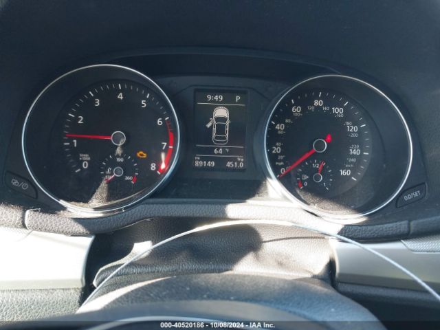 1VWAT7A35HC067391 Volkswagen Passat 1.8t S
