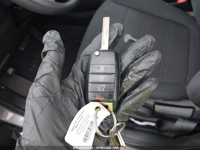 5XYPG4A52LG690764 KIA Sorento 3.3l Lx