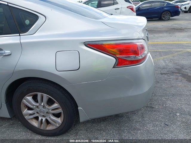 Nissan Altima 2.5 S 2015 1N4AL3AP4FC567320 Image 14