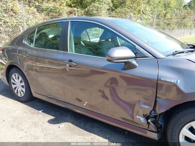 4T1B31HK3JU002777 Toyota Camry Hybrid Le