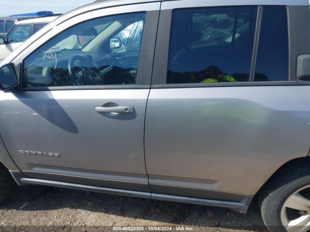 1C4NJDEB8GD617332 Jeep Compass Latitude