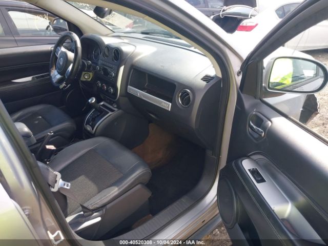 1C4NJDEB8GD617332 Jeep Compass Latitude