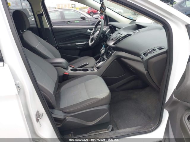 1FMCU0GX0EUA87396 Ford ESCAPE SE