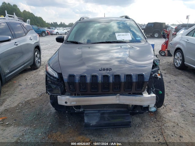 1C4PJLABXHW666918 Jeep Cherokee Altitude Fwd