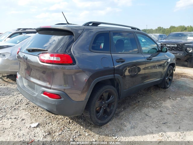 1C4PJLABXHW666918 Jeep Cherokee Altitude Fwd