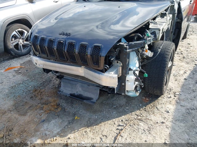 1C4PJLABXHW666918 Jeep Cherokee Altitude Fwd