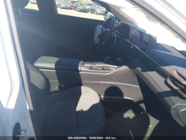 JTDAAAAF4P3006192 Toyota Crown Xle