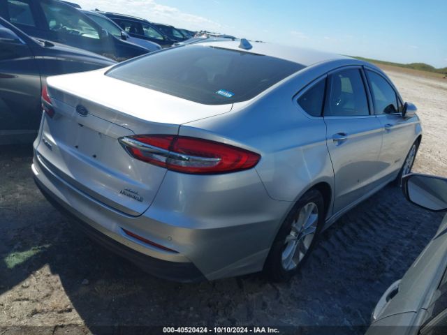 3FA6P0MU3KR202861 Ford Fusion Hybrid Sel