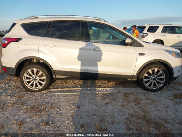 Ford Escape Titanium 2017 1FMCU0JD3HUC73338 Image 13