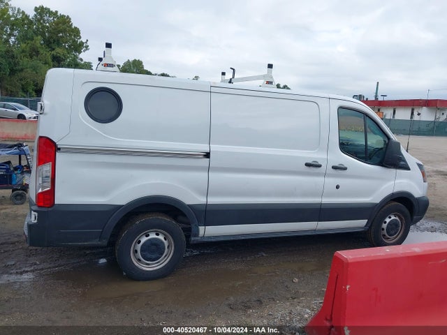 Ford Transit-250 2019 1FTYR1YM0KKA22660 Image 13